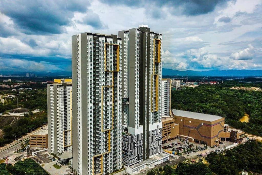 盛婷民宿a S&Thomez 2Bedrooms Mesamall Wifi Klia Usim Miu Inti Nu Nilai Bagian luar foto