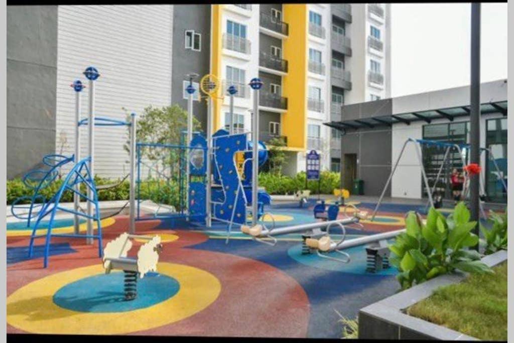 盛婷民宿a S&Thomez 2Bedrooms Mesamall Wifi Klia Usim Miu Inti Nu Nilai Bagian luar foto